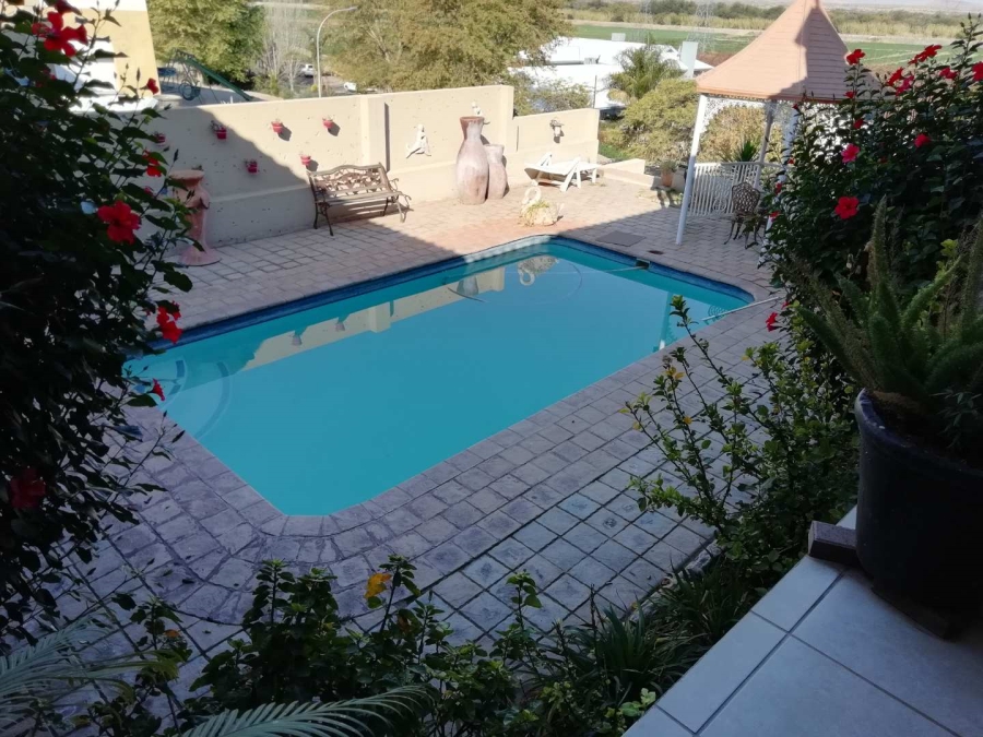 5 Bedroom Property for Sale in Keidebees Northern Cape
